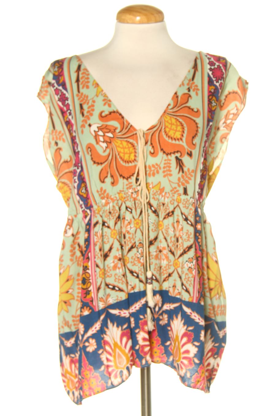 Blouse à manches courtes ZARA TRAFALUC de la taille M, de couleur imprimés
