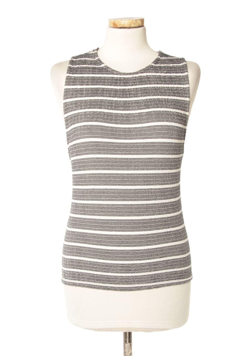 Top Mango de la taille S, de couleur bleu marine