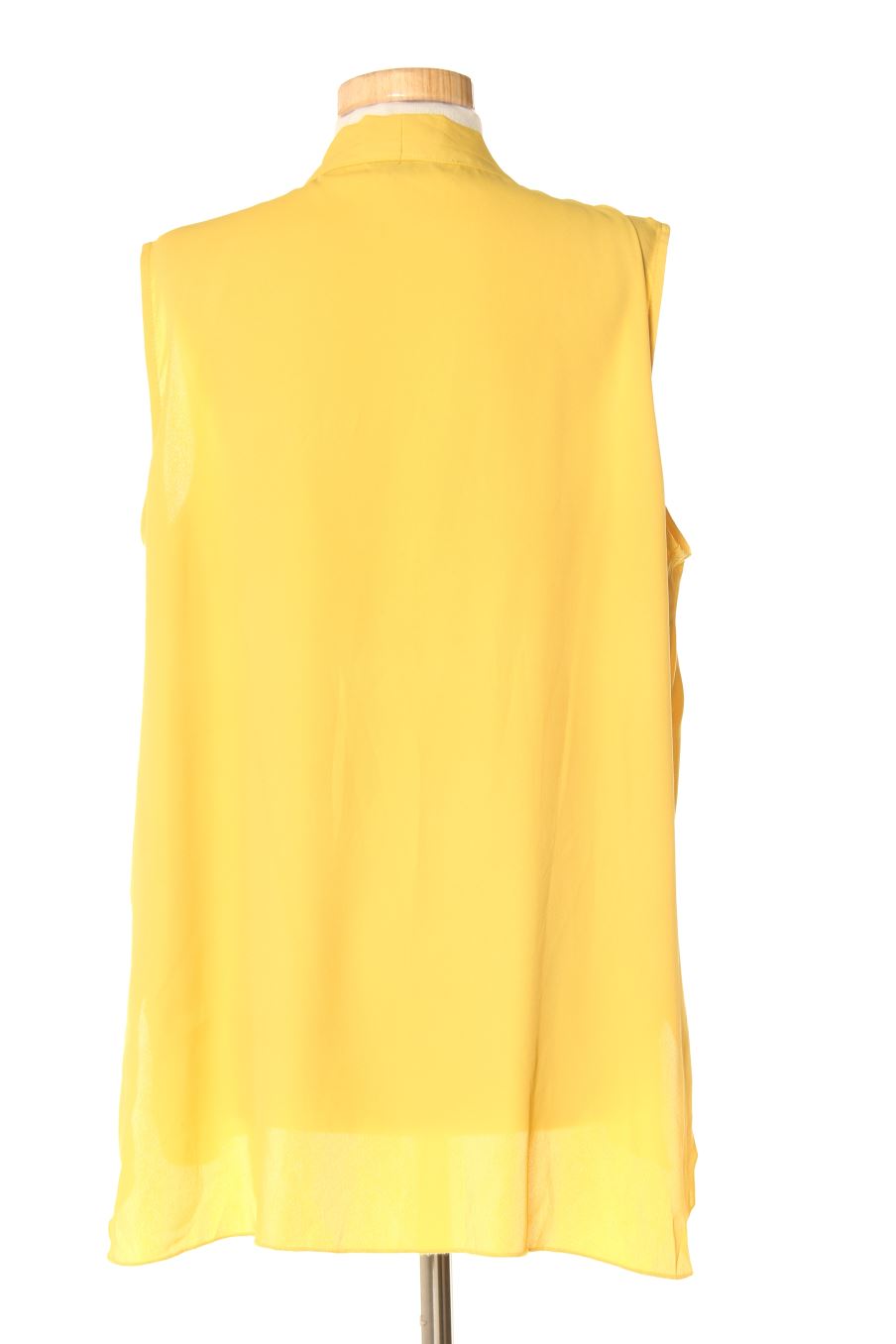 Top de Cortefiel de la talla L, de color amarillo