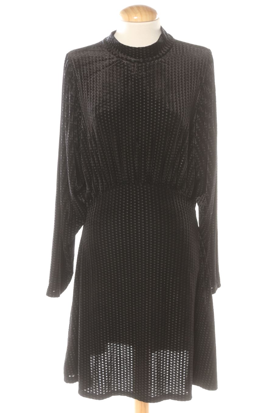 Robe Zara de la taille S, de couleur noir de velours