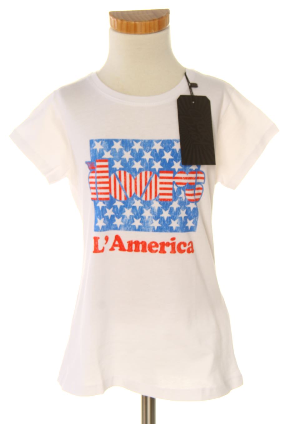 T-shirt Stardust de la taille 7 ans avec une étiquette