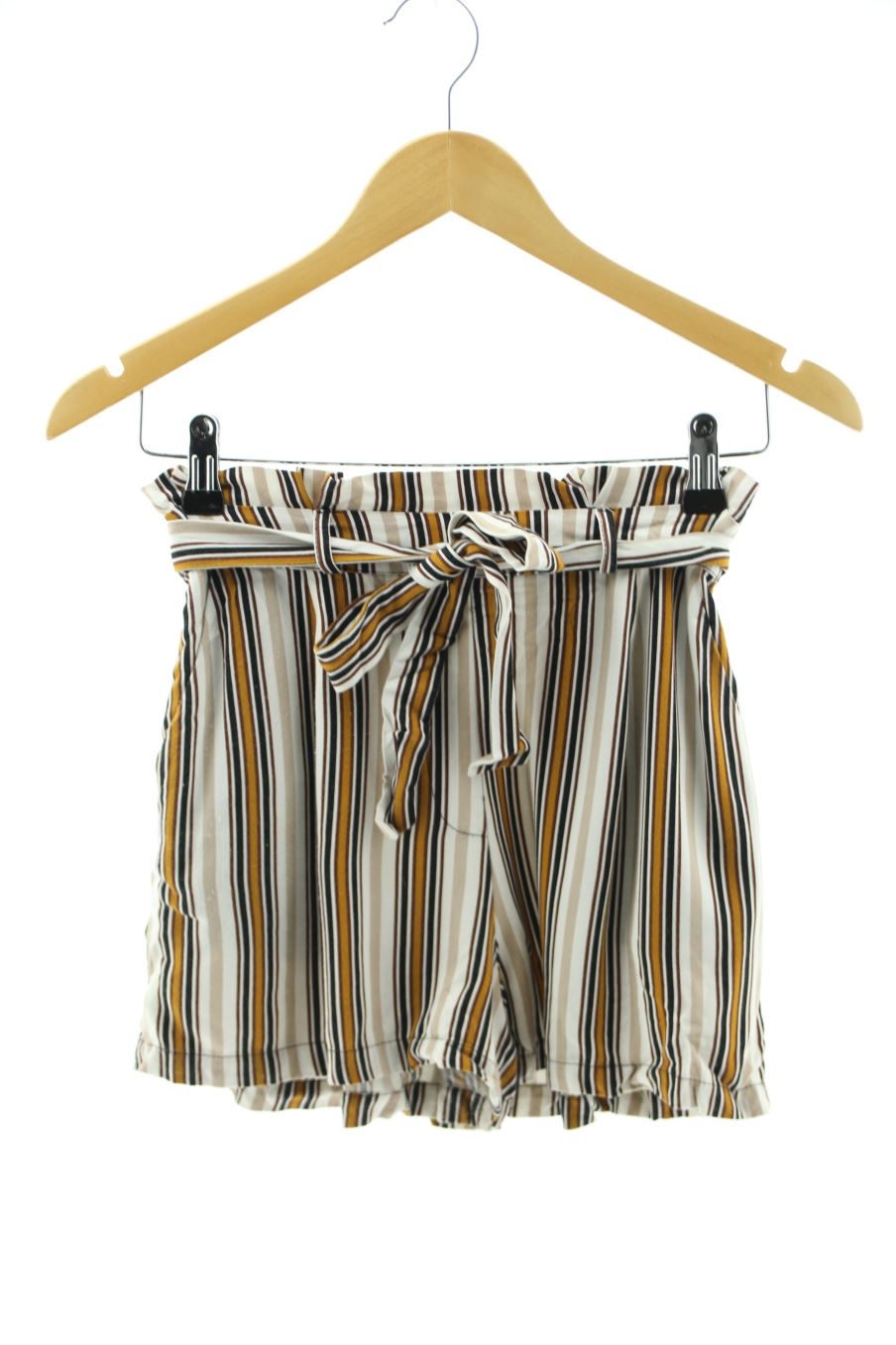 Shorts Pull & Bear de la taille S, de couleur rayures