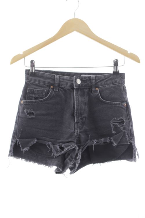 Pantalón corto