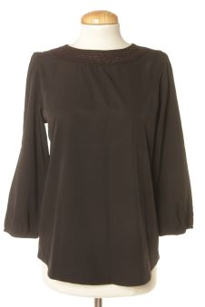Blusa de manga larga S Sfera, foto 1 de 2