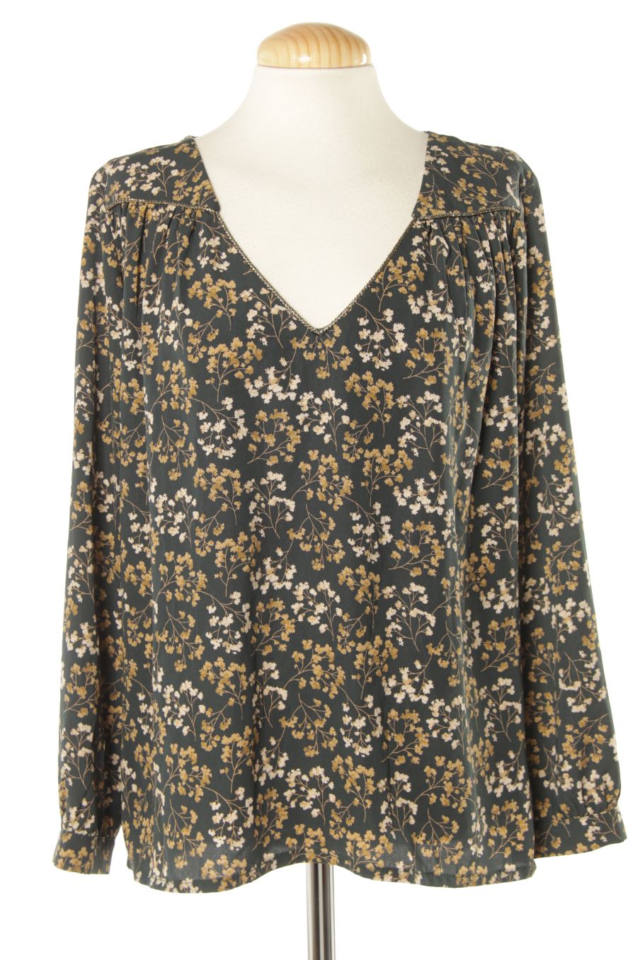 Blouse à manches longues Mamouchka de la taille M, de couleur fleurs