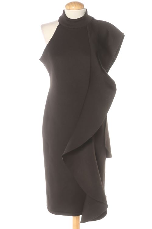 Aufwändiges Kleid