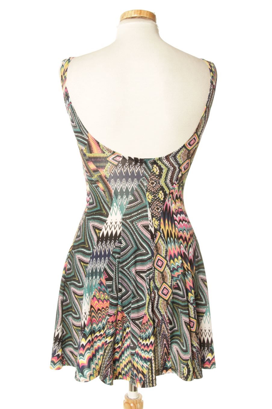 Vestido casual de Genuine de la talla 34, de color estampado