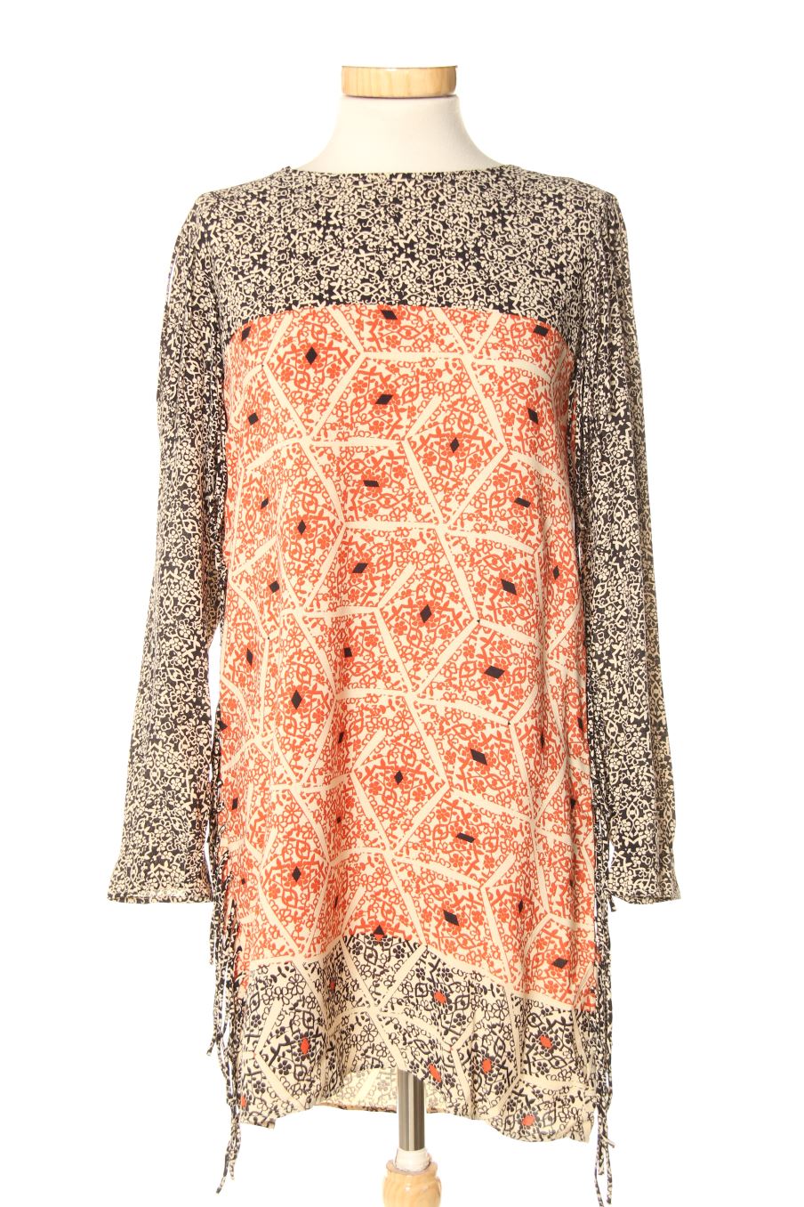 Robe casual Zara de la taille M, de couleur imprimés
