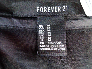 Jupe Forever 21 de la taille M, de couleur noir