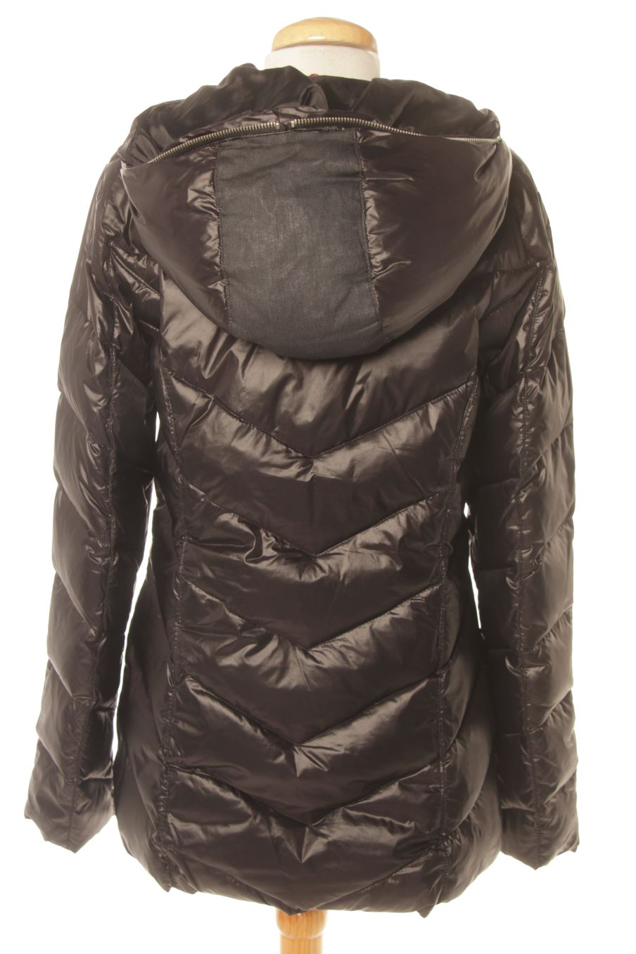 Blouson DDP de la taille M, de couleur noir