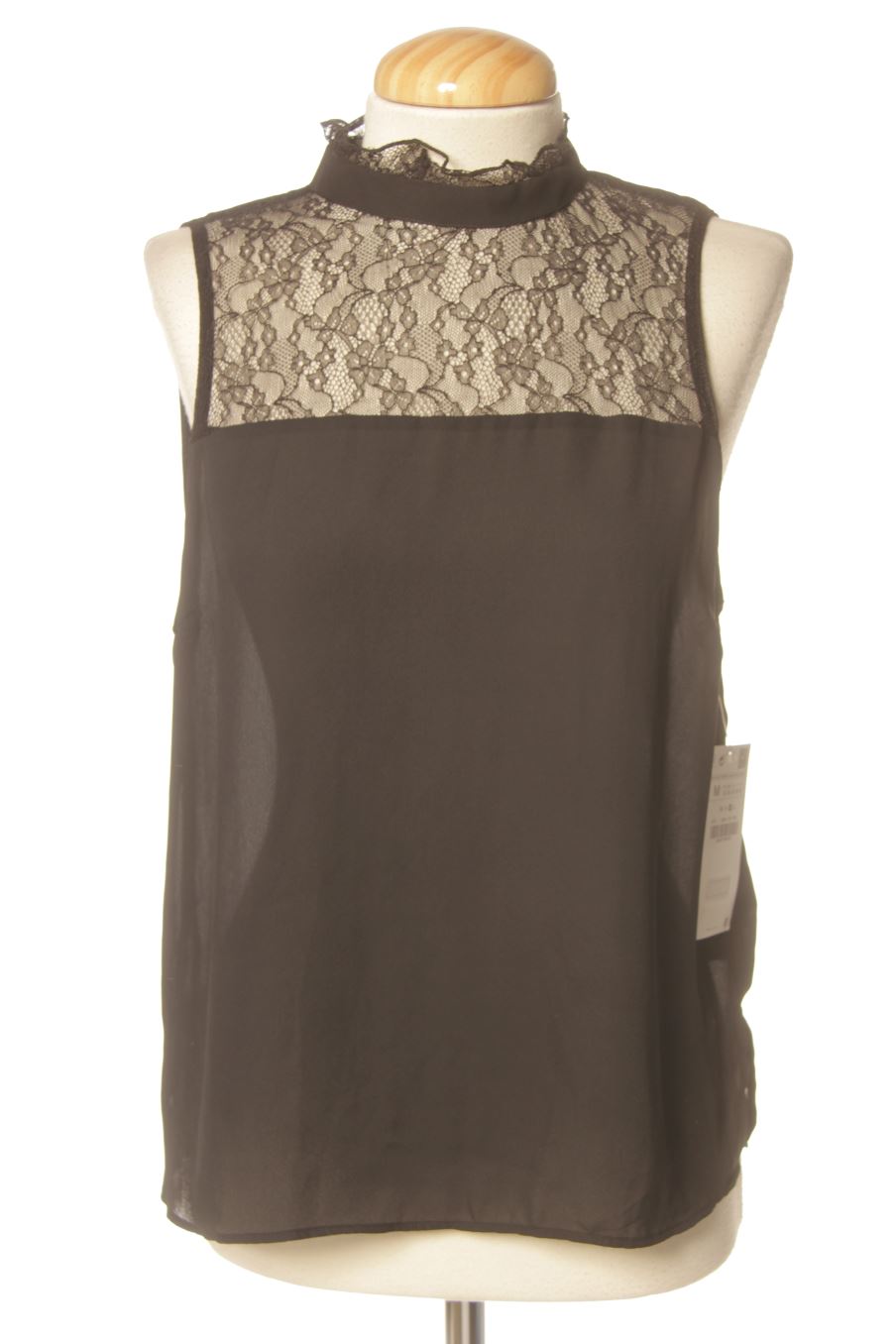Blusa a maniche corte de Zara de la talla M, de color nero