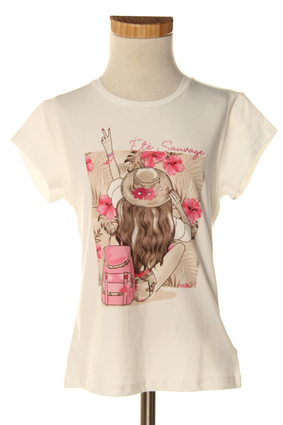 T-shirt Canada House de la taille 6 ans avec une étiquette