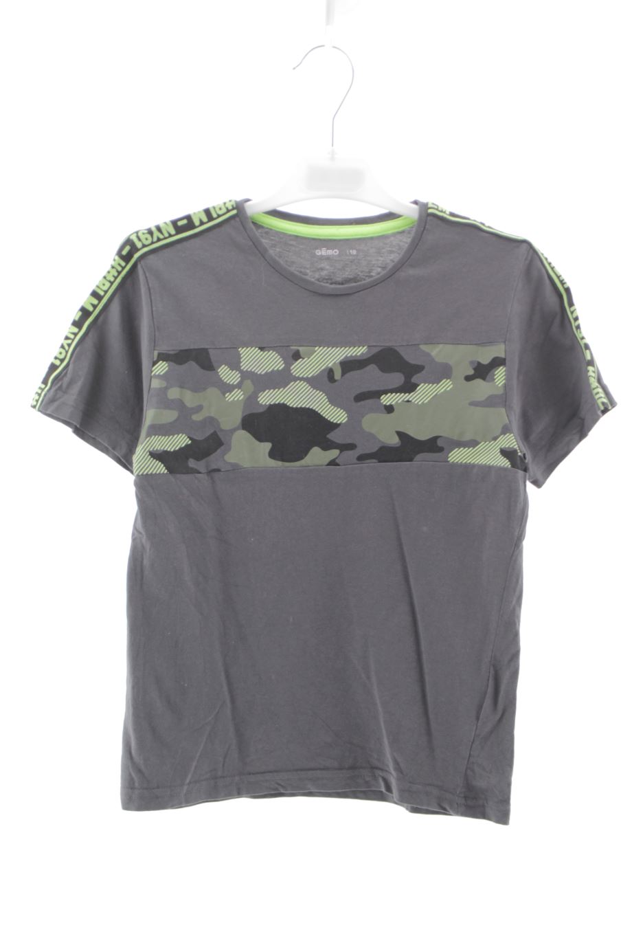 T-shirt Gémo de la taille 10 ans de seconde main