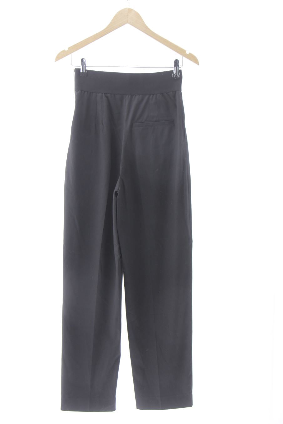 Pantalón de Zara de la talla XS, de color negro