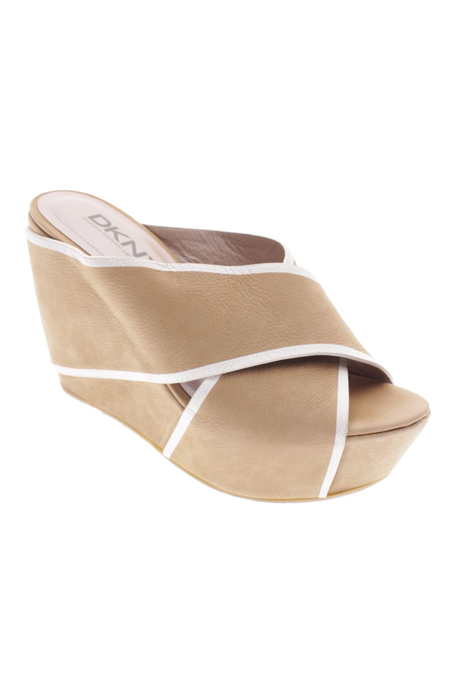 Plataformas de DKNY de la talla 37, de color beige de