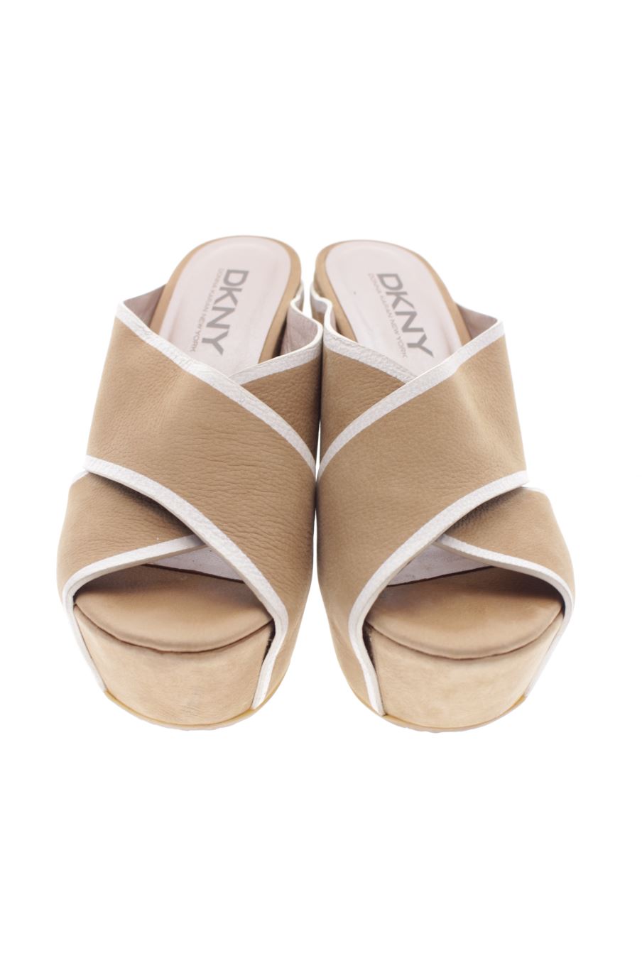 Plataformas de DKNY de la talla 37, de color beige de