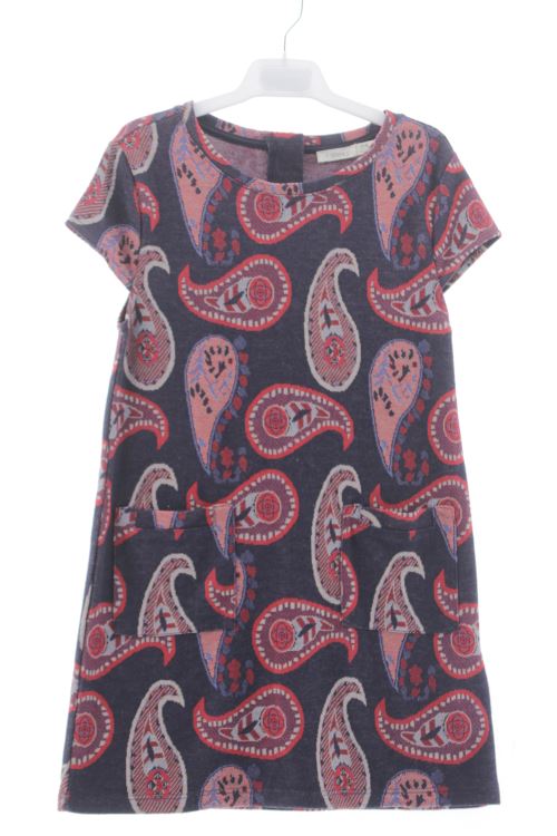 Aufwändiges Kleid