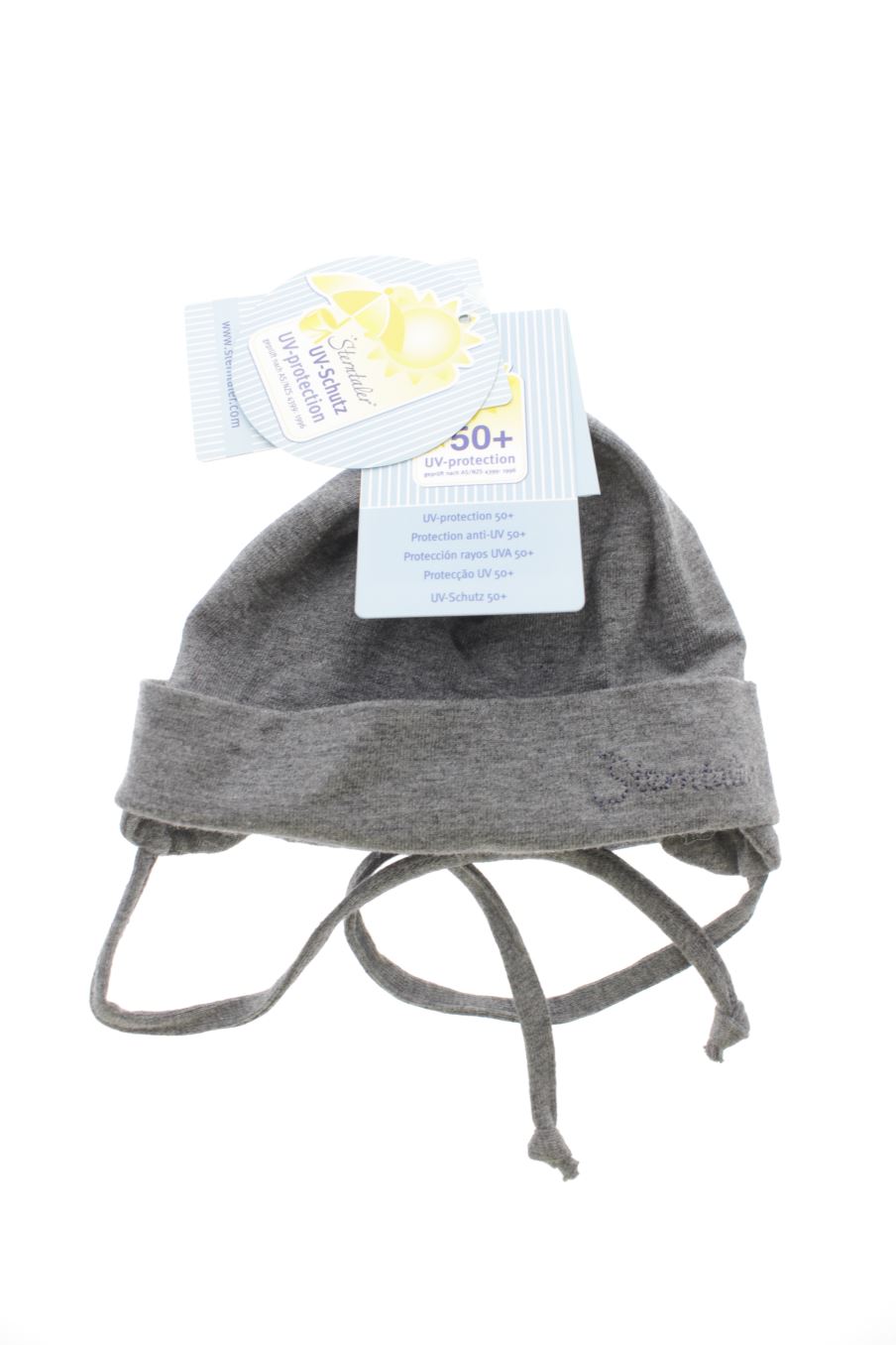 Gorro de sterntaler de la talla 0-6 meses con etiqueta