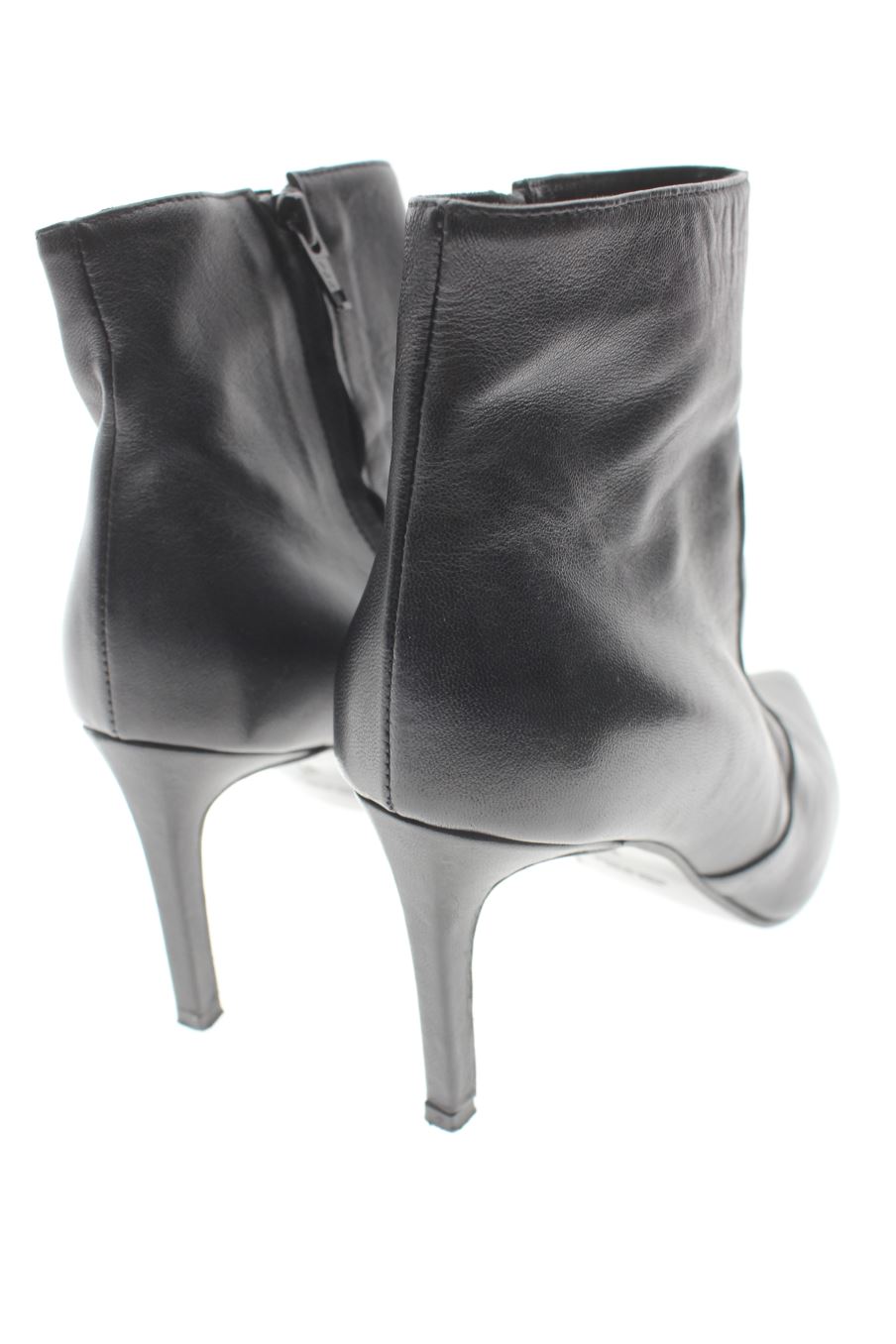 Botines de AVITTO de la talla 37, de color negro de