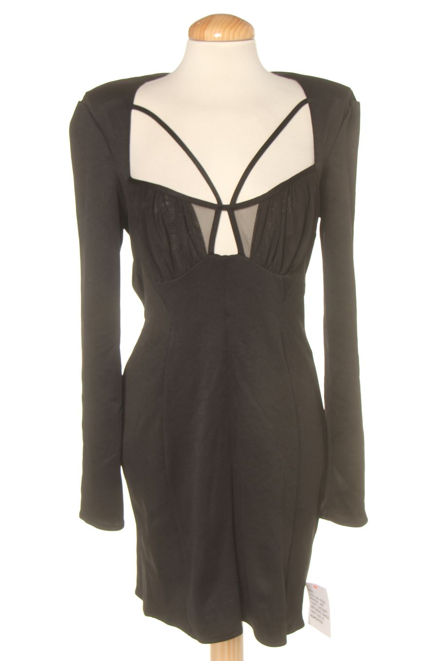 Robe casual ASOS de la taille 40, de couleur noir