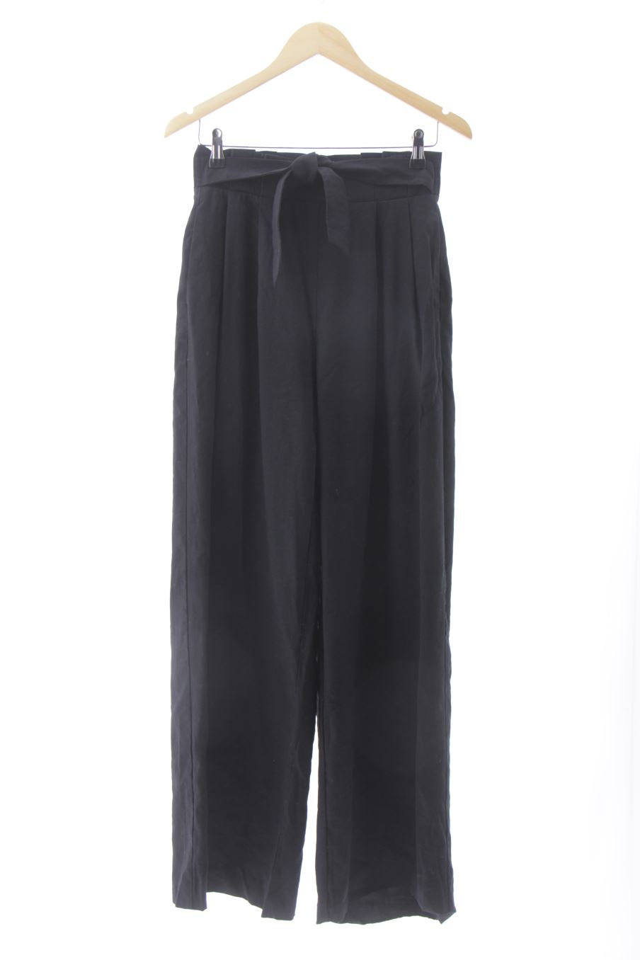 Pantalón de Naf Naf de la talla 38, de color negro