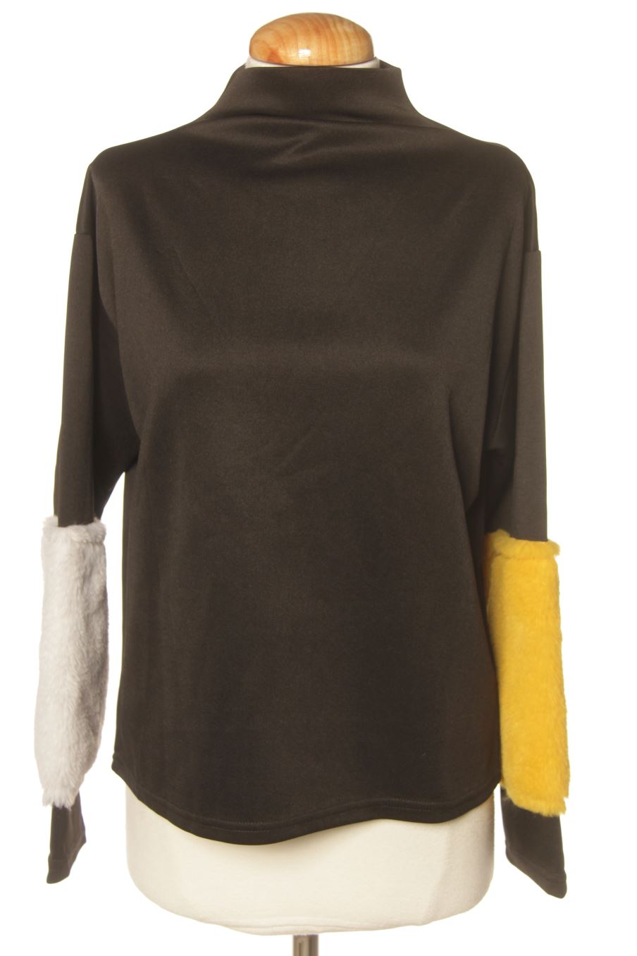 Sudadera de PERCENTIL de la talla M, de color negro
