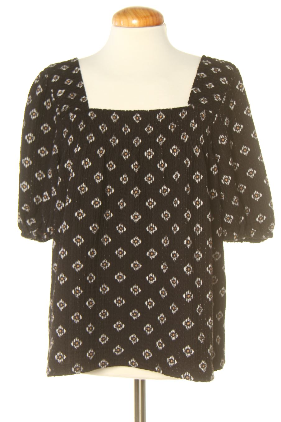 Blusa a maniche corte de Loft de la talla M, de color nero