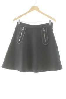 Falda 38 Cop copine, foto 1 de 2
