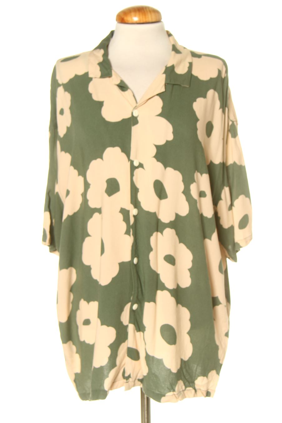 Chemise Pull & Bear de la taille XL, de couleur fleurs