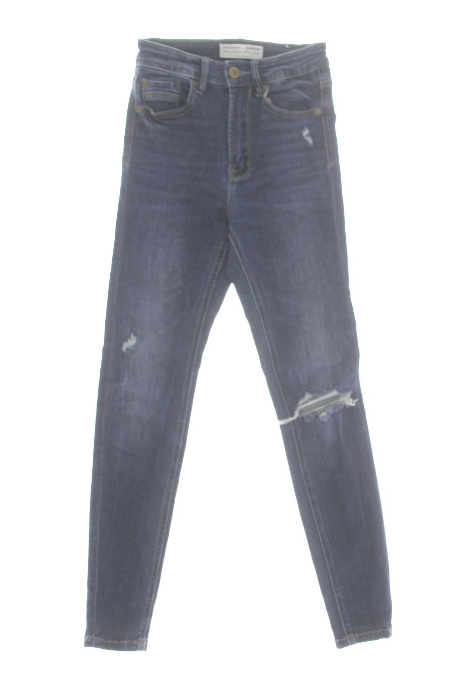 Jeans de Stradivarius de la talla 34, de color blu