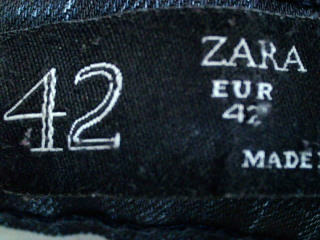 Vaqueros de Zara de la talla 42, de color azul de ropa vaquera