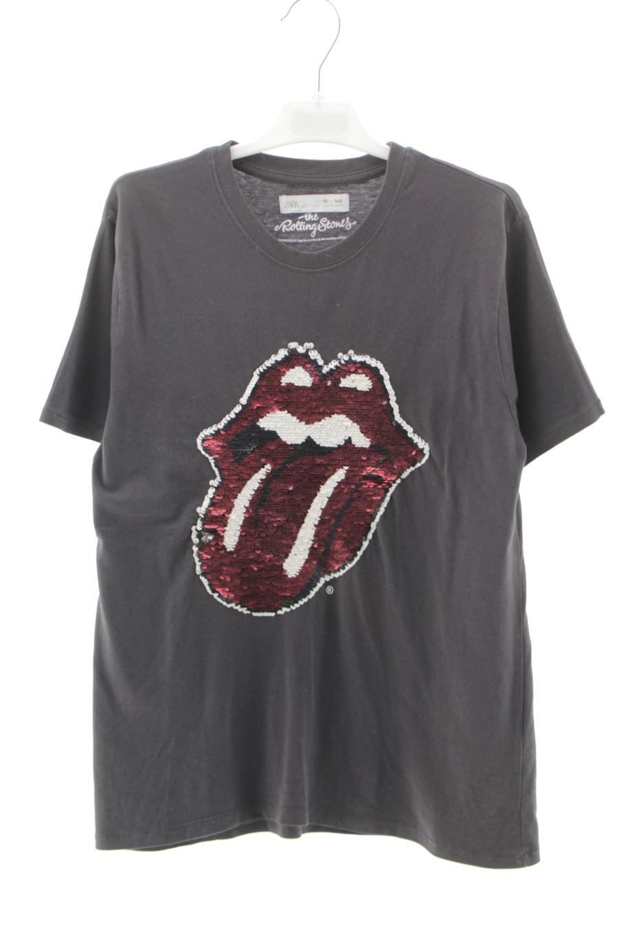 Camiseta de Zara de la talla 10 años de segunda mano