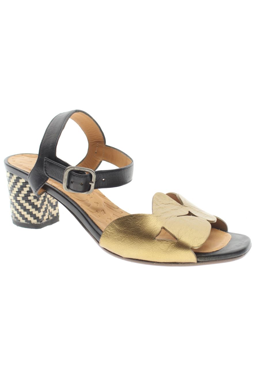Sandalias tacon de Chie Mihara de la talla 37, de color dorado de