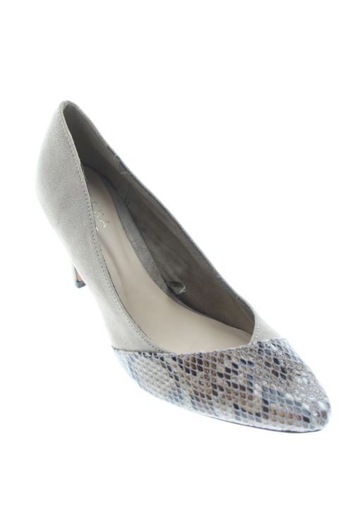 Schuhe mit Absatz