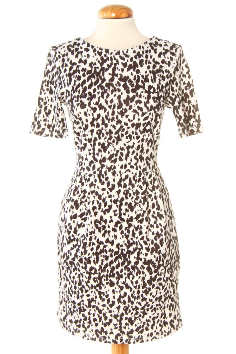 Robe casual ASOS de la taille 36, de couleur imprimés