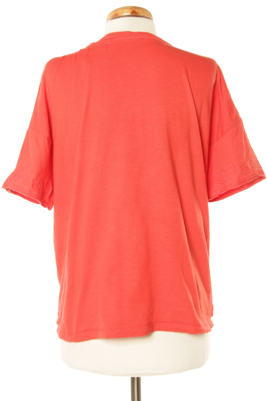 T-shirt C&A de la taille S, de couleur rouge