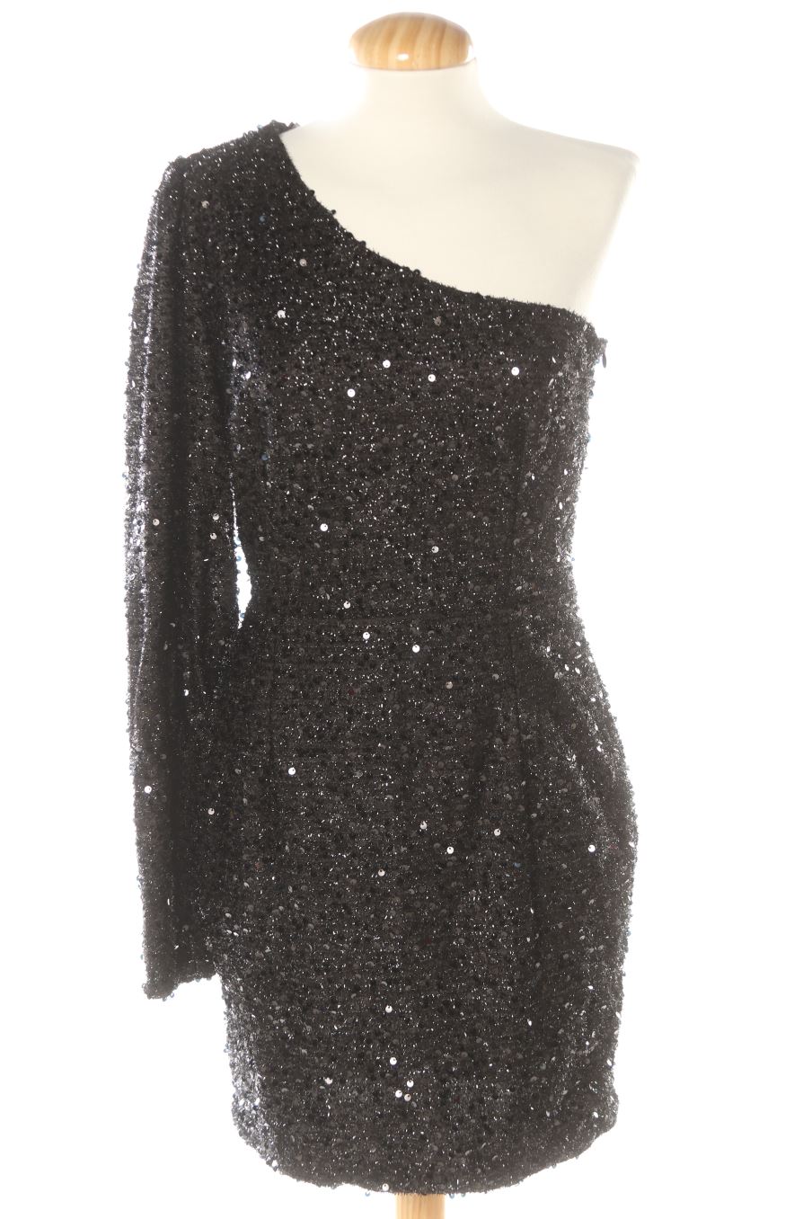 Robe AX Paris de la taille 40, de couleur noir