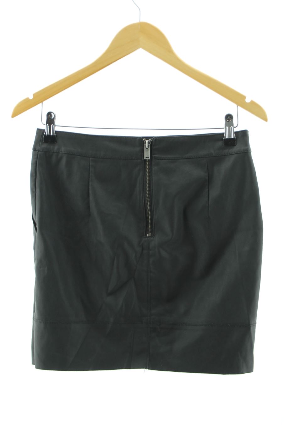 Jupe Only de la taille 38, de couleur noir de synthétique