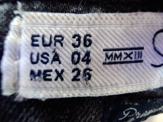 Jeans Trafaluc de la taille 36, de couleur gris de denim