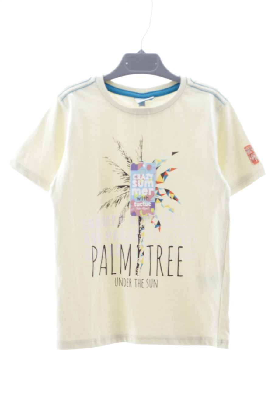 T-shirt Tuc Tuc de la taille 6 ans avec une étiquette