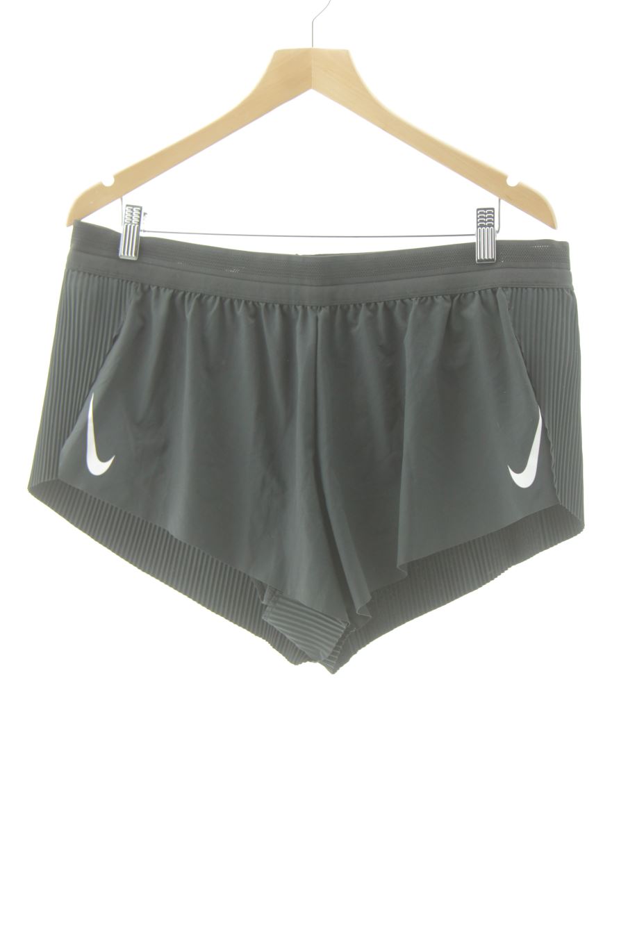 Pantalon corto de deporte de Nike de la talla XL, de color negro