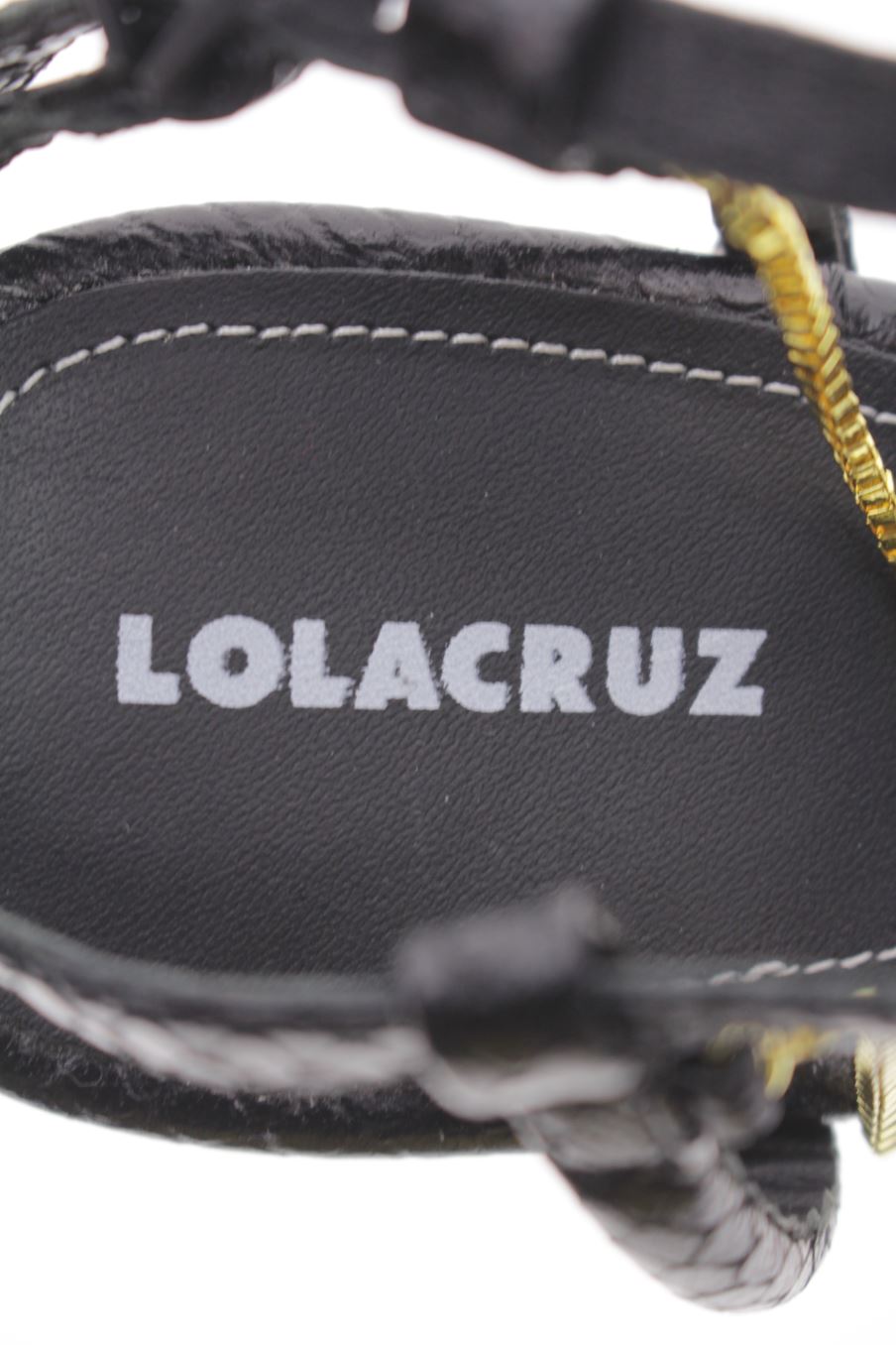 Sandalias tacon de Lola Cruz de la talla 40, de color negro de