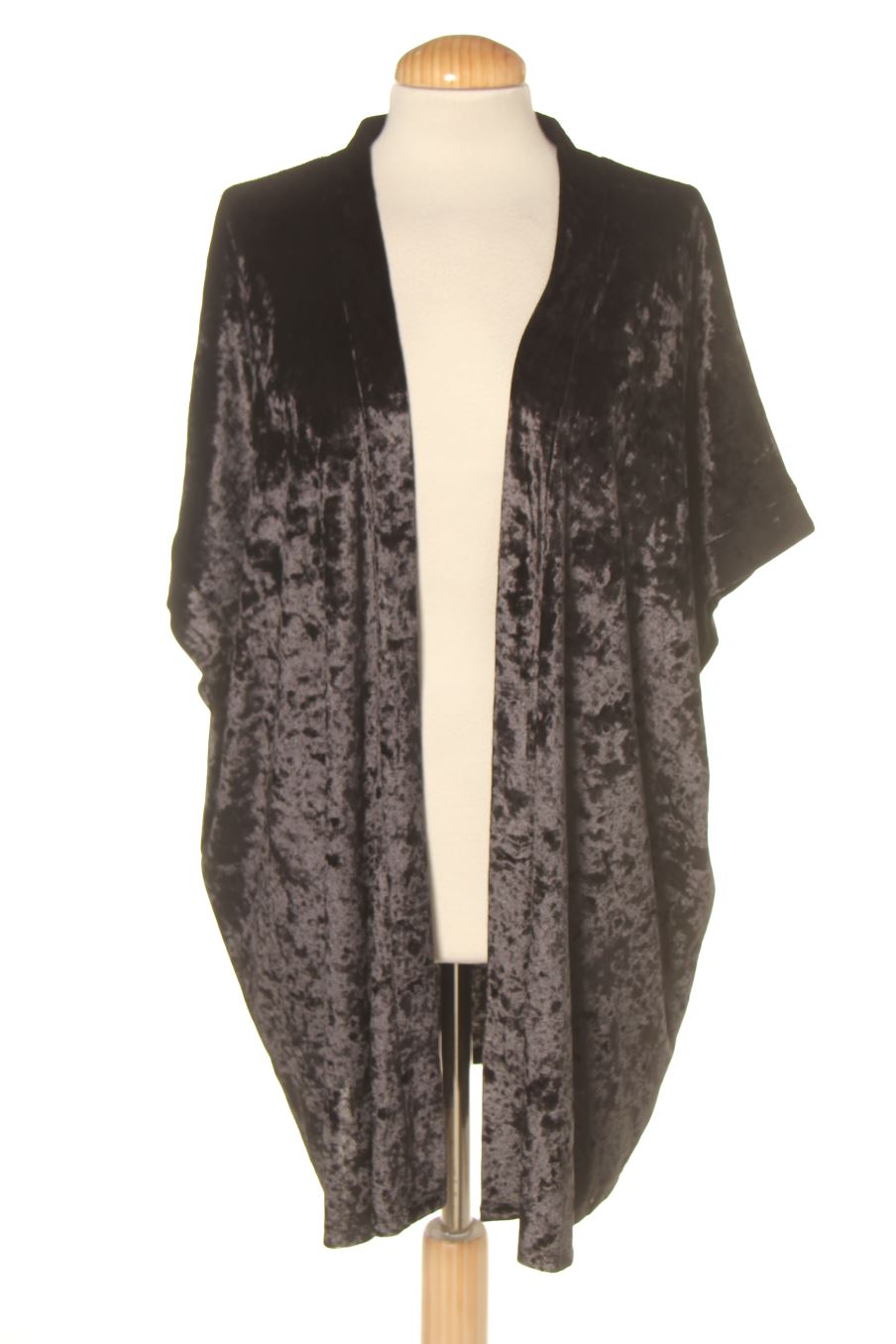 Kimono de TOP PRIVEE de la talla M, de color negro de terciopelo