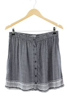Aufwändiger Rock M Pull & Bear, Foto 1 von 2