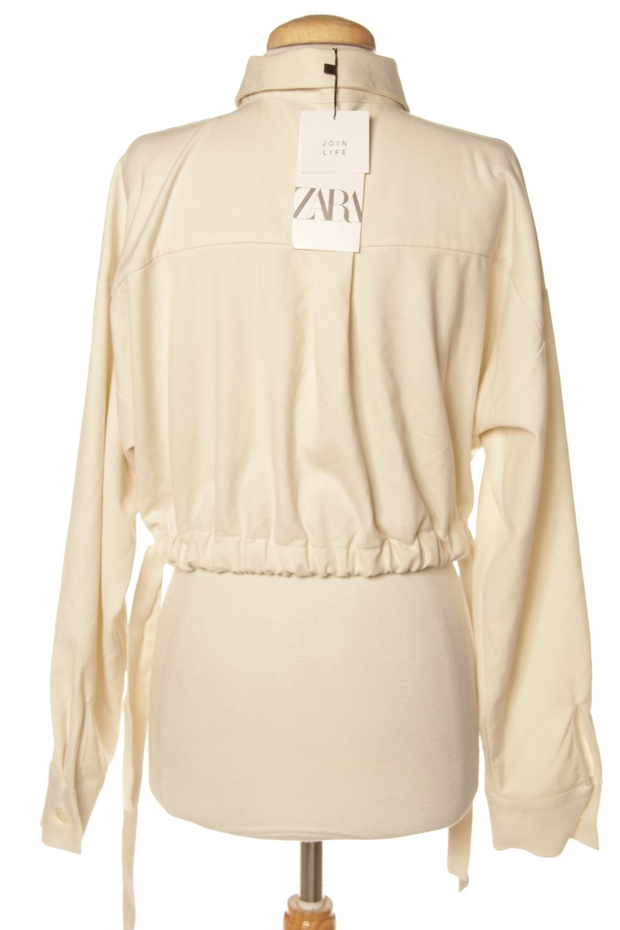 Chemise Zara de la taille M, de couleur blanc