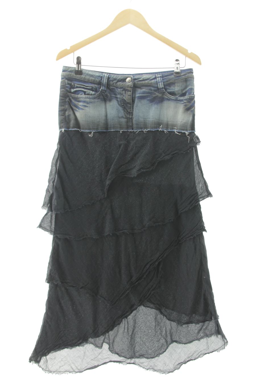 Jupe salsa de la taille 38, de couleur noir