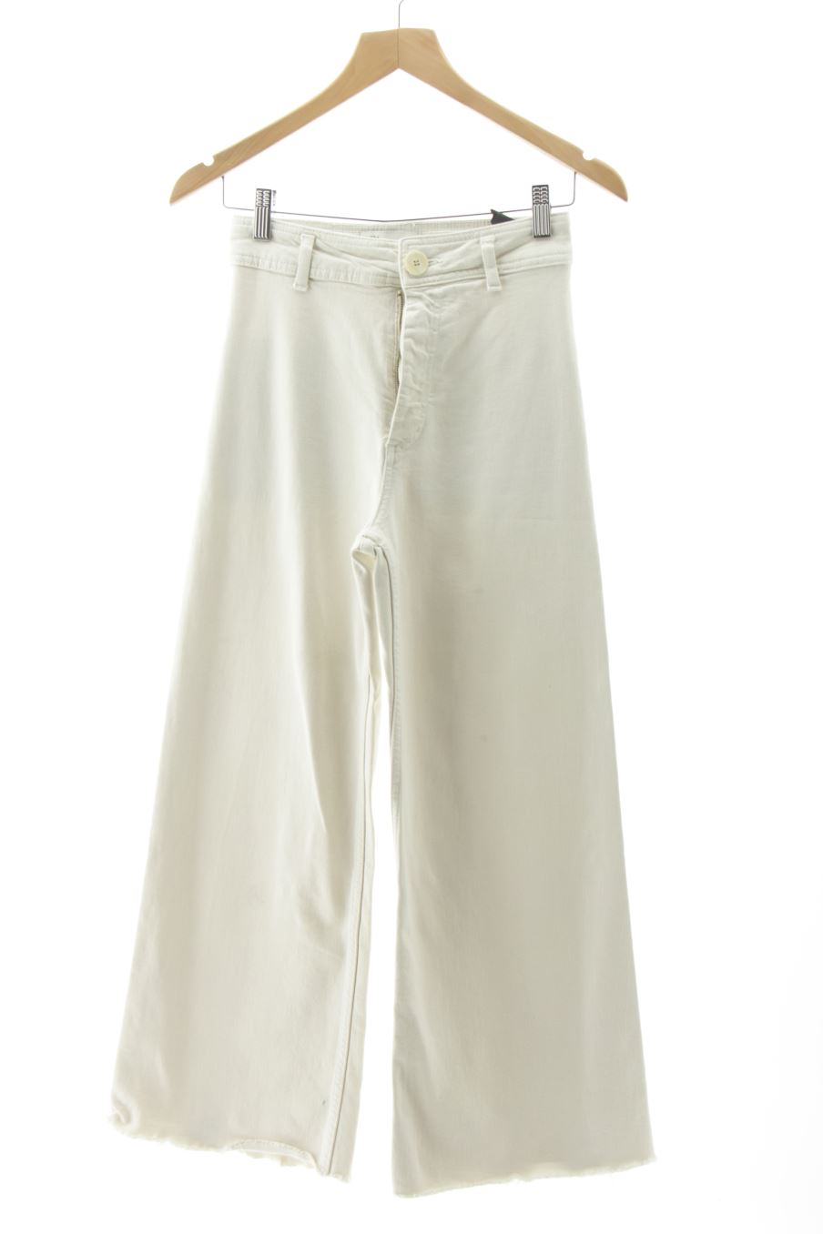 Jeans Zara de la taille 34, de couleur blanc