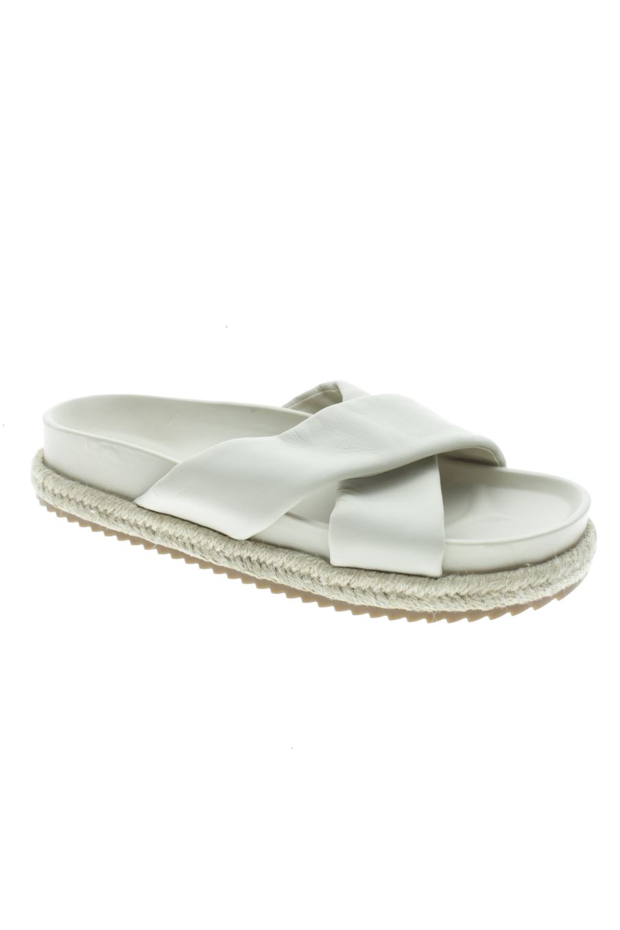 Sandalias planas de Zara de la talla 39, de color beige de