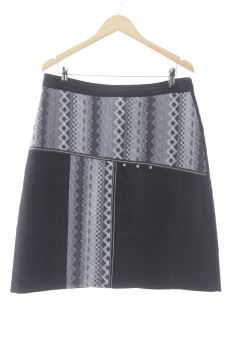 Falda 44 Figure Libre, foto 1 de 2
