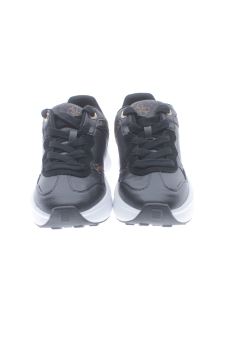 Baskets 37 Guess